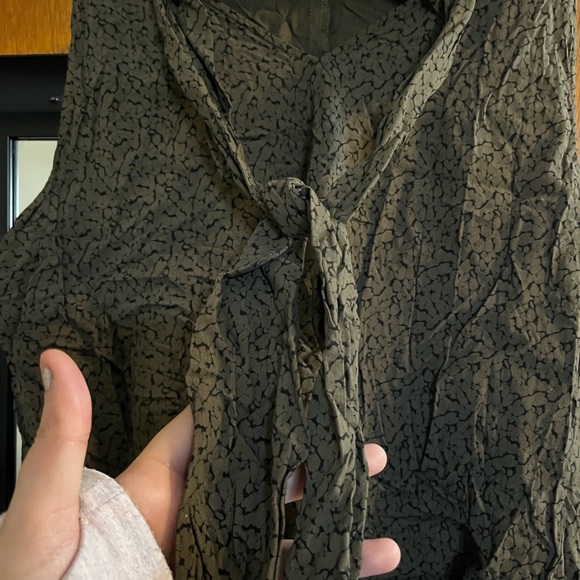 Perfect condition - just very wrinkly from being in drawer - Picture 6 of 7